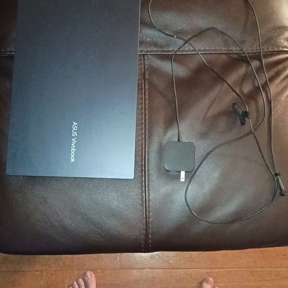ASUS VivoBook 15 Laptop with Charger
